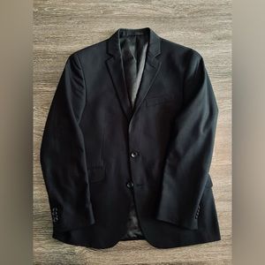 Kenneth Cole Reaction Mens Black suit jacket 38S

Slim fit